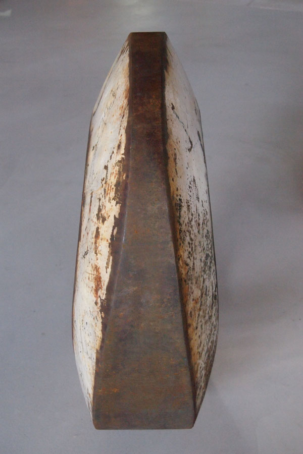 Prasto, White rusted egg form sculpture©, 2010; Rusted iron, stainless steel, lead, 100x80x35 cm