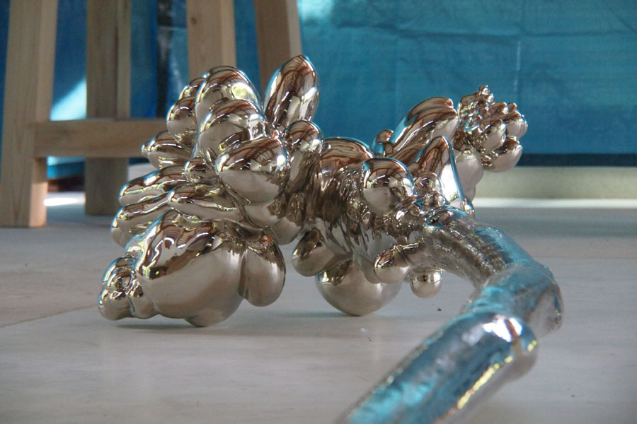 Prasto, Long sticks©, 2012; White bronze, 450x70x55 cm